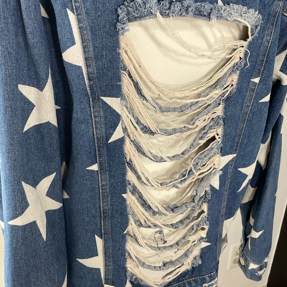 Peach Love California Painted Stars Oversized Ripped Denim Jacket Womens S - Picture 4 of 12